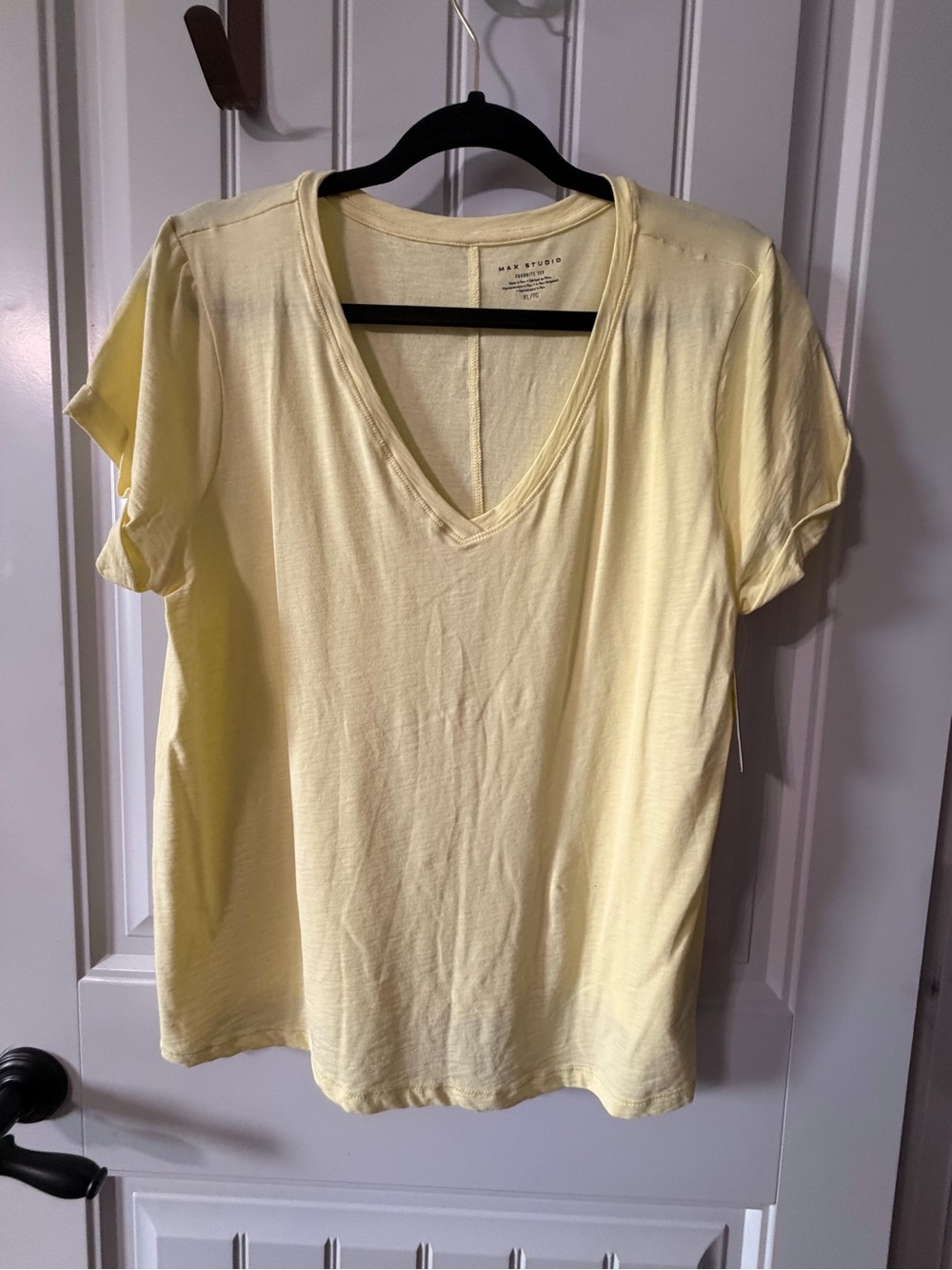 Max Studio Pale Yellow V-Neck Short Sleeve Tee